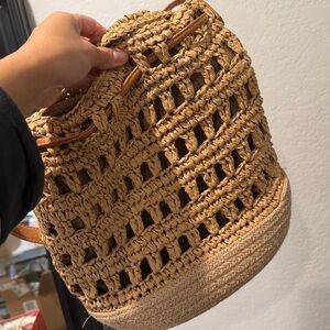 Free Shipping + Free Gift (as shown)